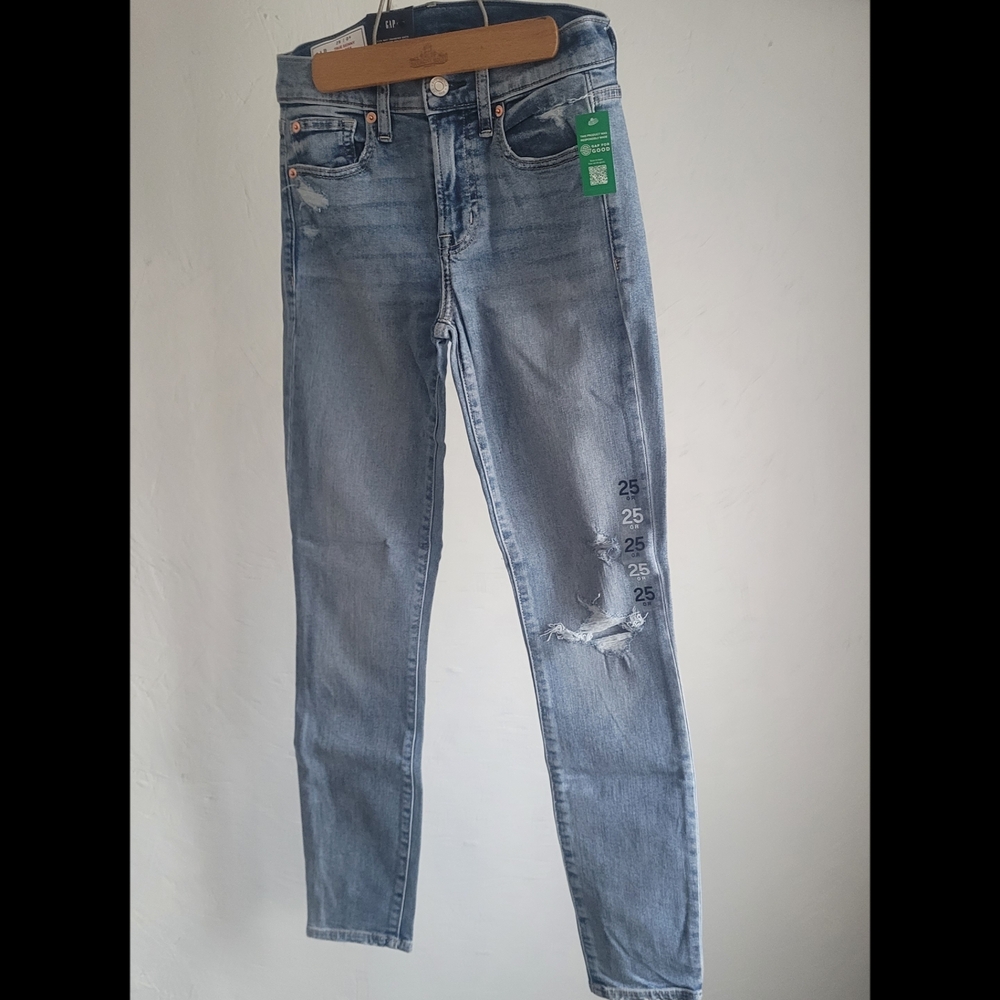 GAP True Skinny Jeans • Distressing • Tapered Leg • Classic • 25/0 • Blue